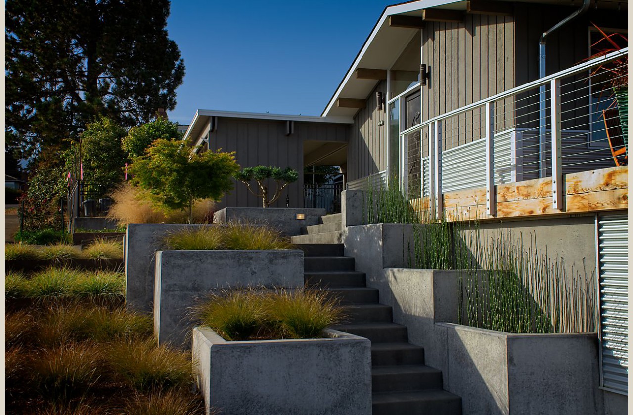 Ennis Street Entry 01